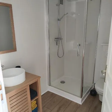 Les Deux Nestes * アロー