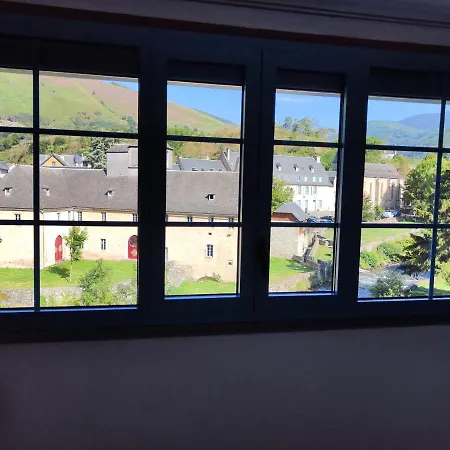 Apartment Les Deux Nestes